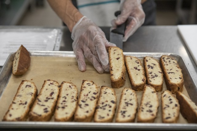 Sliced biscotti on baking tray 