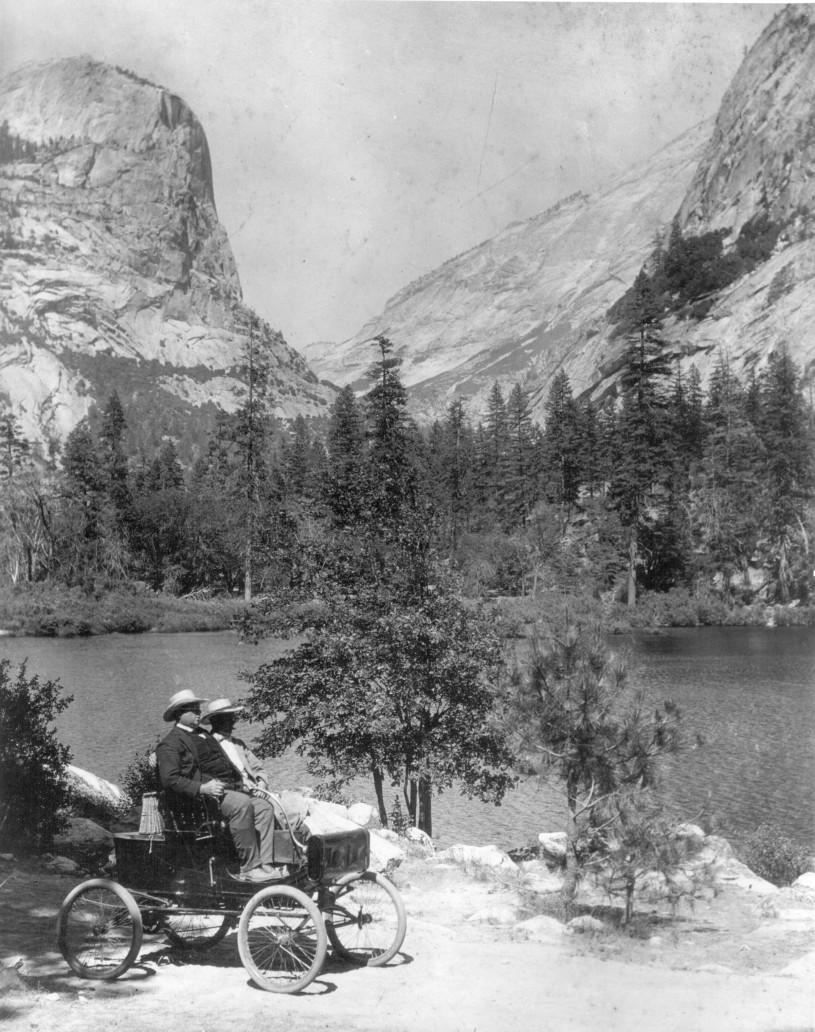 Locomobile Mirror Lake